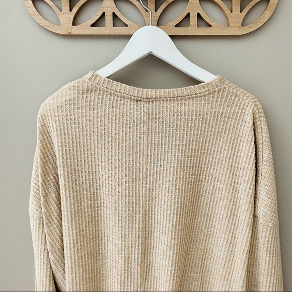 Urban Outfitters Out From Under Jojo Oversized Waffle Knit Top Cream Sz … - Picture 3 of 9